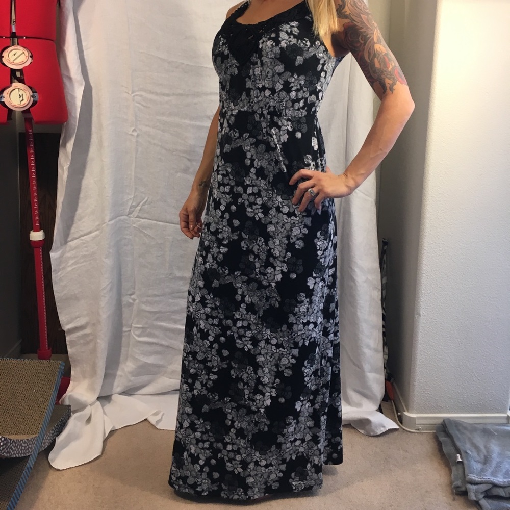 Faded Glory Black and White floor length dress